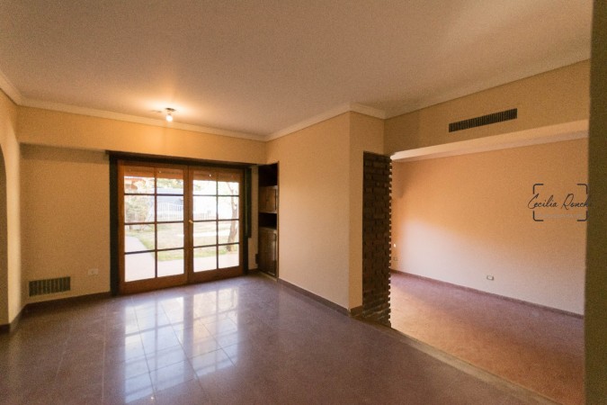 En exclusiva zona centrica.Ideal para desarrollo hotelero o departamentos- l 