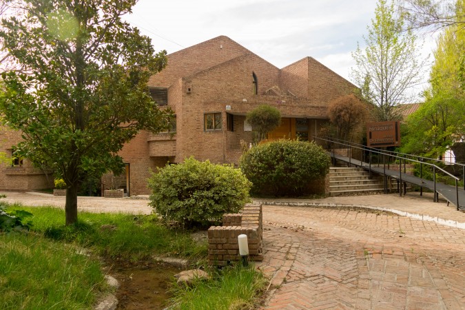 EXCELENTE PROPIEDAD GERENCIAL CON DESTINO COMERCIAL