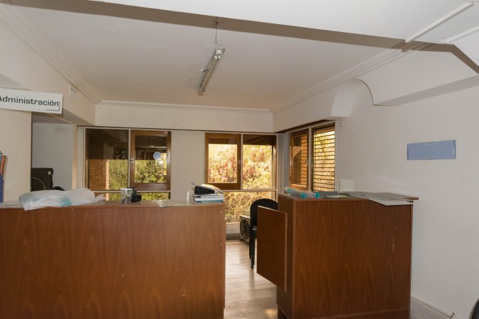 EXCELENTE PROPIEDAD GERENCIAL CON DESTINO COMERCIAL