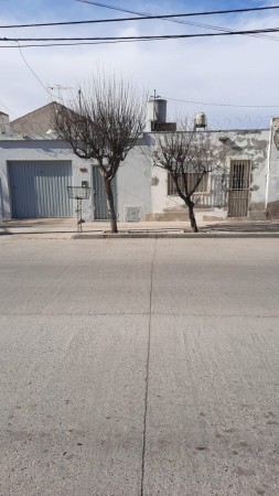V E N T A   -   Departamento interno y oficina a la calle 