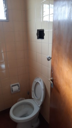 V E N T A   -   Departamento interno y oficina a la calle 