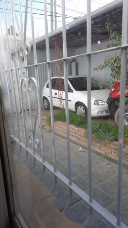 V E N T A   -   Departamento interno y oficina a la calle 