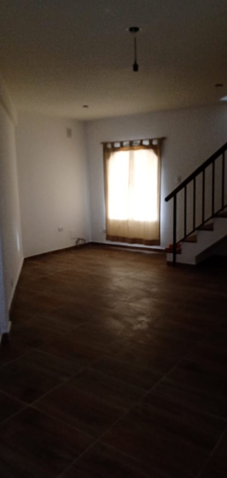 ALQUIULER  Departamento 2 dormitorios -  SIN EXPENSAS. Centrico 