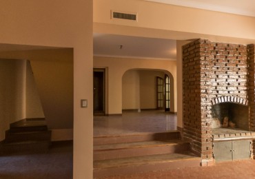 En exclusiva zona centrica.Ideal para desarrollo hotelero o departamentos- l 